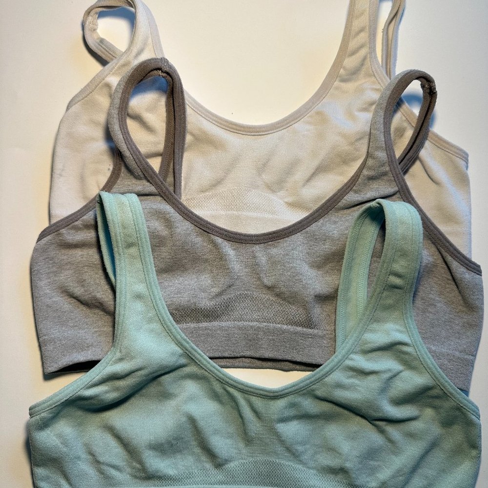 Hanes Pullover Bras - 3 - White/Gray/Black Size Medium